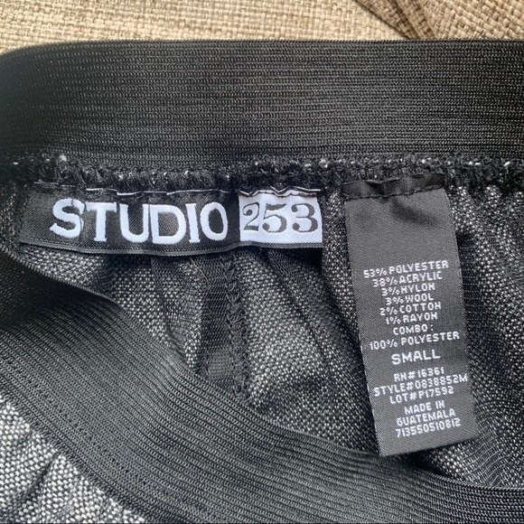 Grey Lace Studio 253 Skirt - Picture 5 of 7